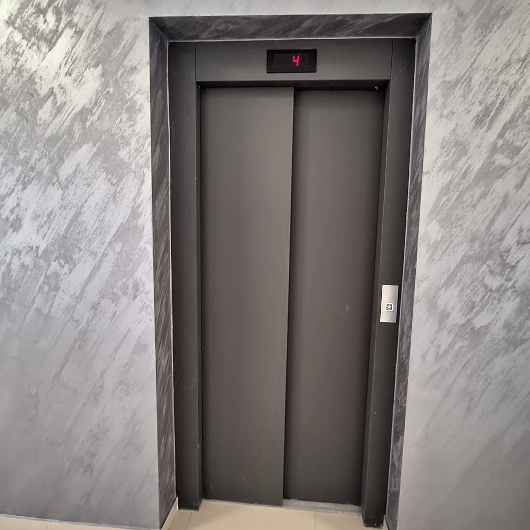 useljiva-zgrada-Pozarevac-lift